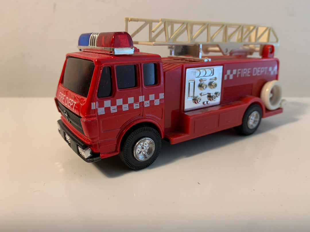 Brannbil med uttrekkbar stige