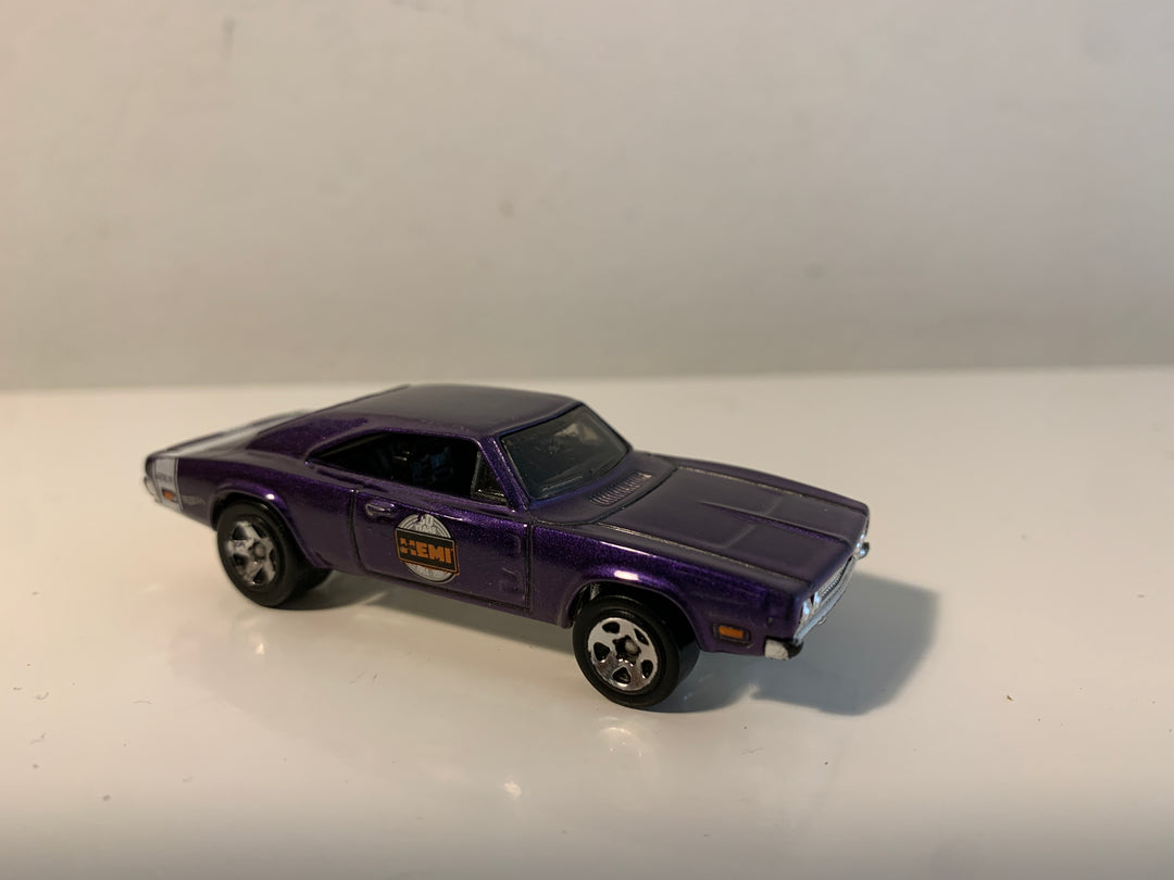 Dodge Charger / Muskelbil (Lilla/Plomme)