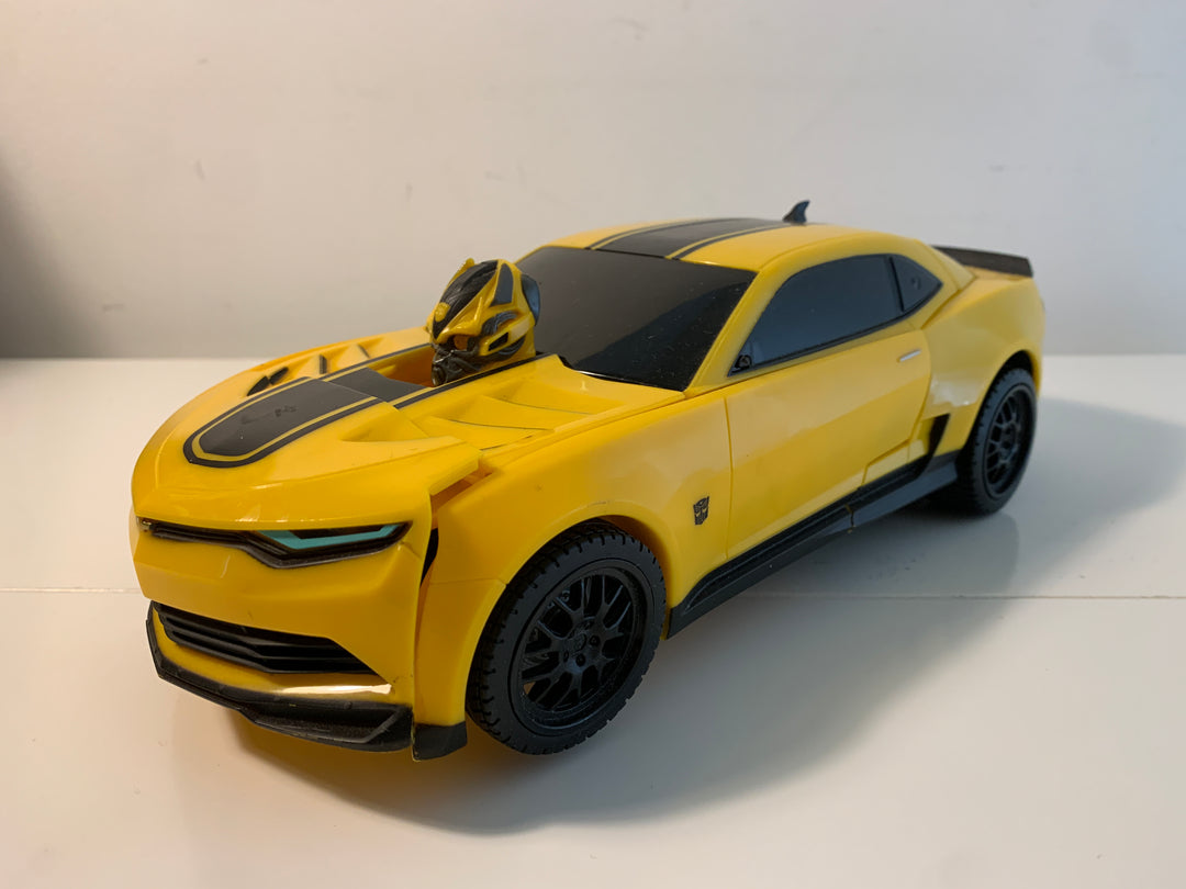 Transformers Bumblebee (Gul bil med robotmaske i front)