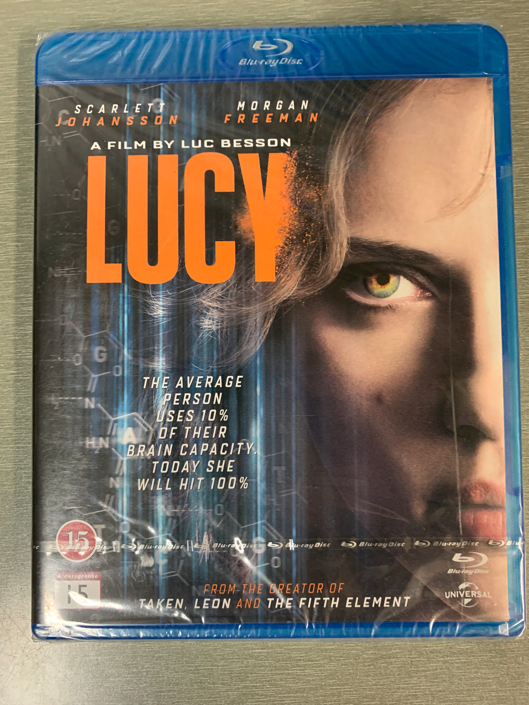 Lucy (2014). Blu-ray.