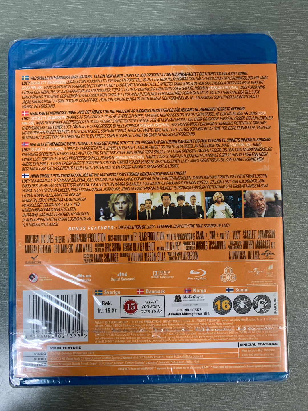 Lucy (2014). Blu-ray.