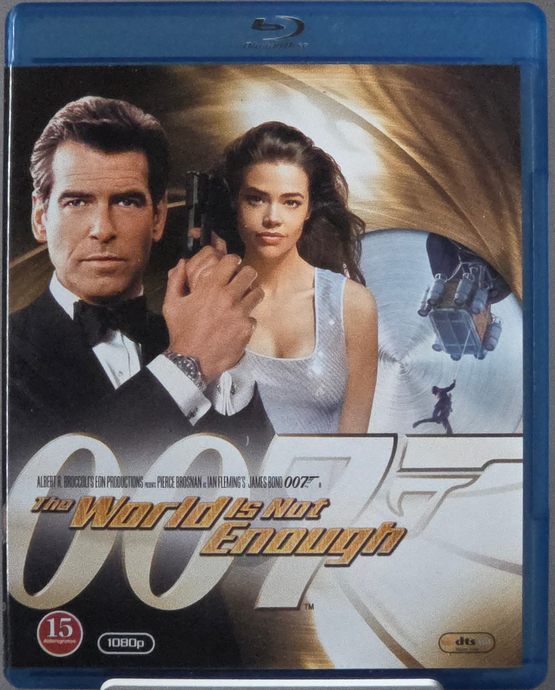 The World Is Not Enough (1999). Blu-ray.