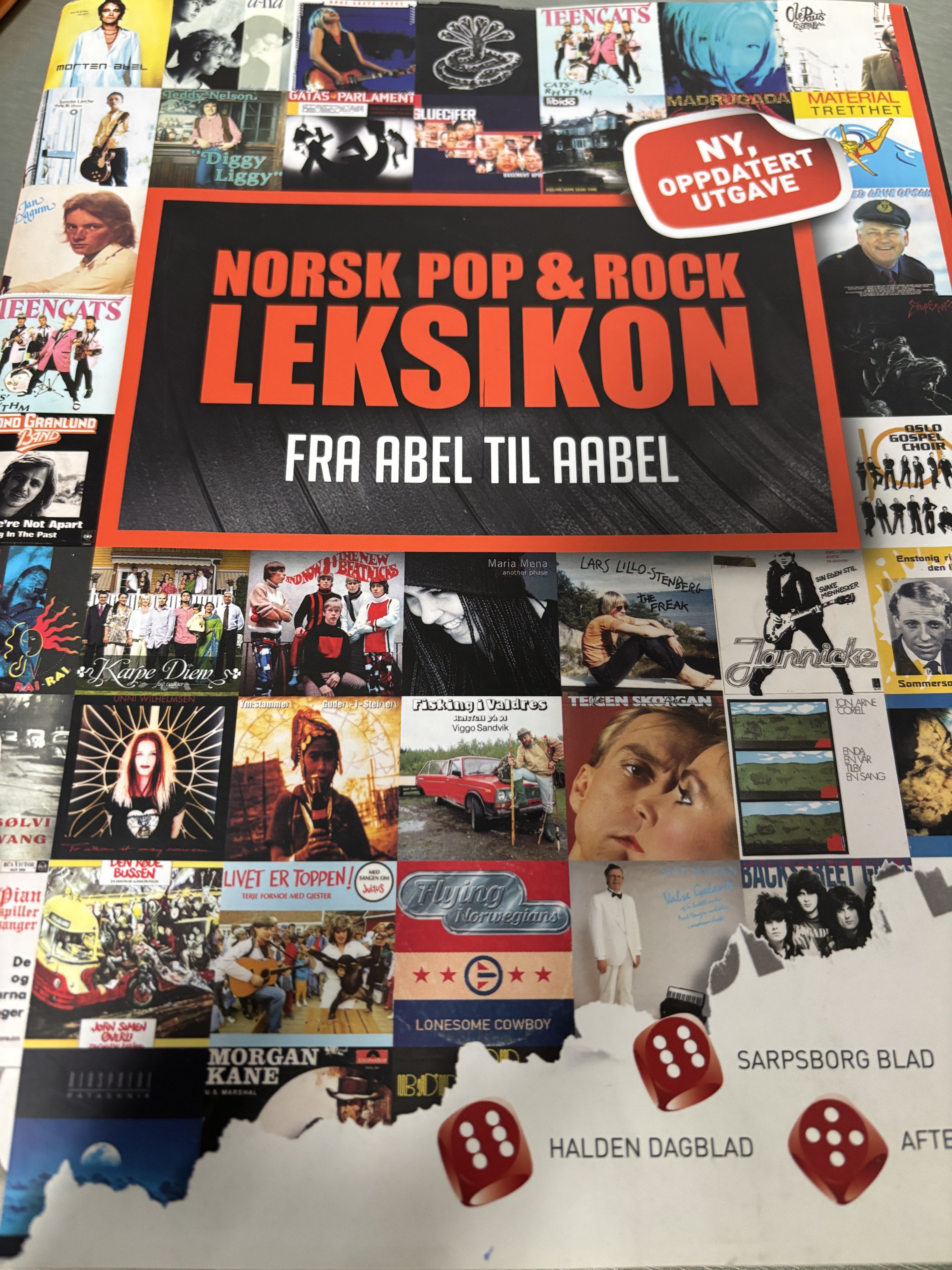 Per Kristian Olsen (red.). 2013. Norsk pop & rock leksikon – Fra Abel til Aabel