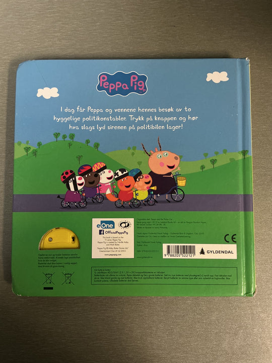 Neville Astley & Mark Baker, Peppa og politibilen. Bok.