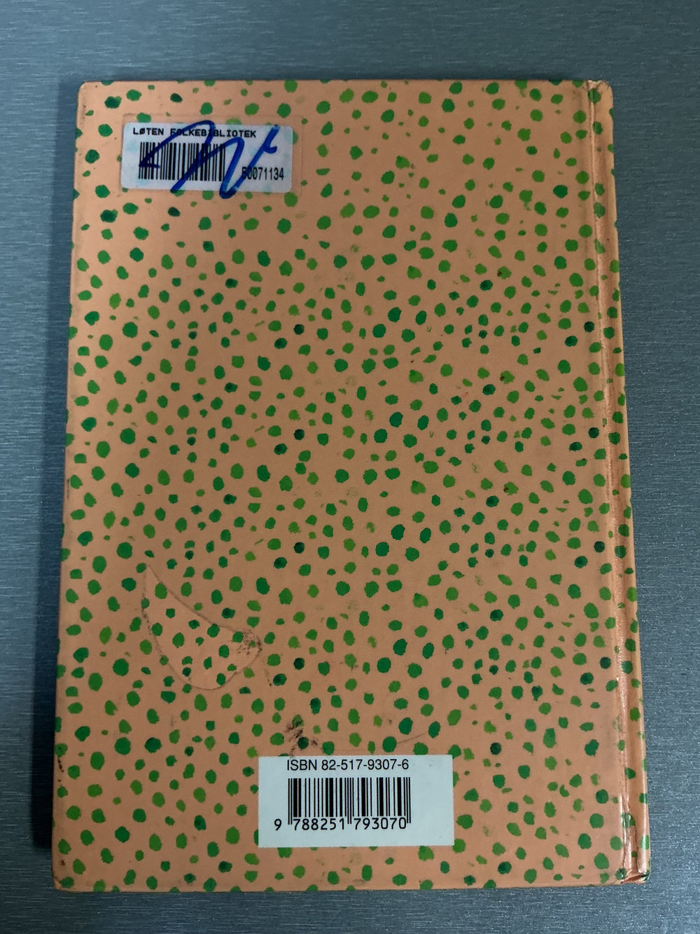 Janosch - Høna på nøtteberget og andre fortellinger. Bok.