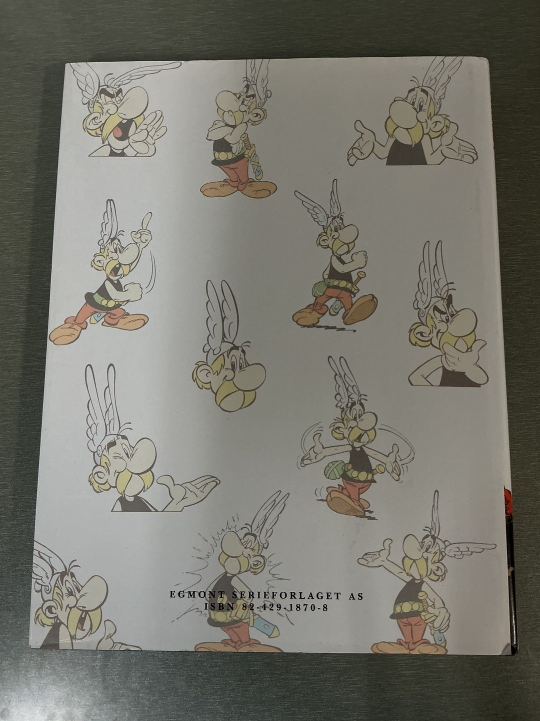 R. Goscinny og A. Uderzo. Asterix Samlede verk I. Bok.