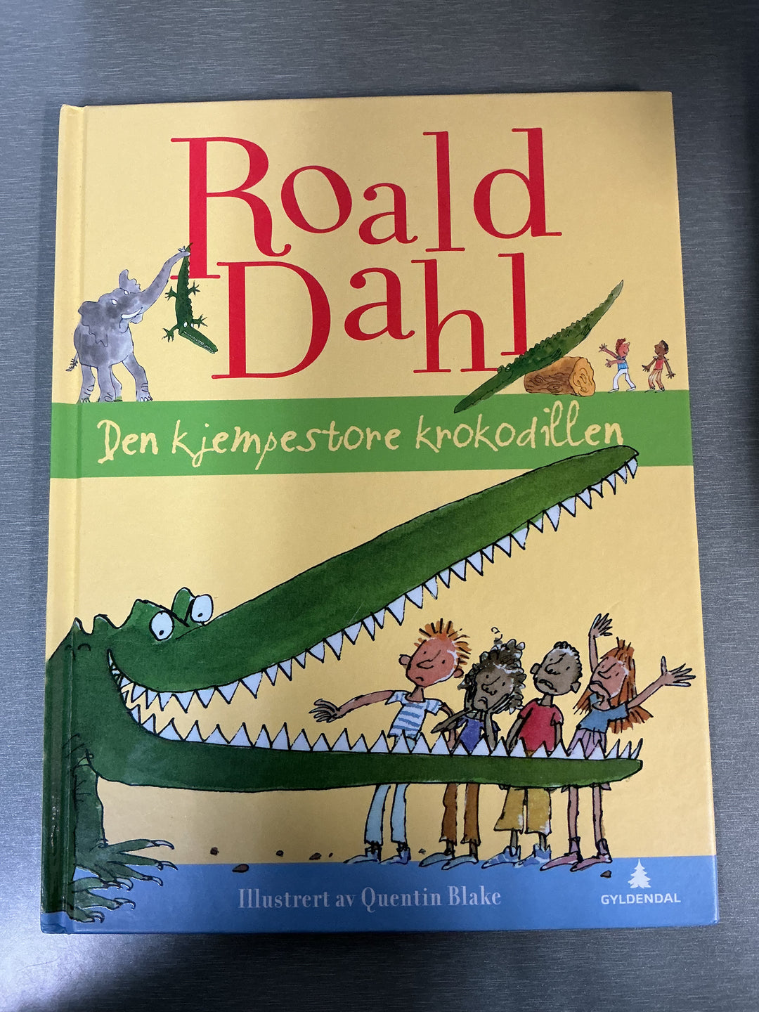 Roald Dahl. Den kjempestore krokodillen. Bok