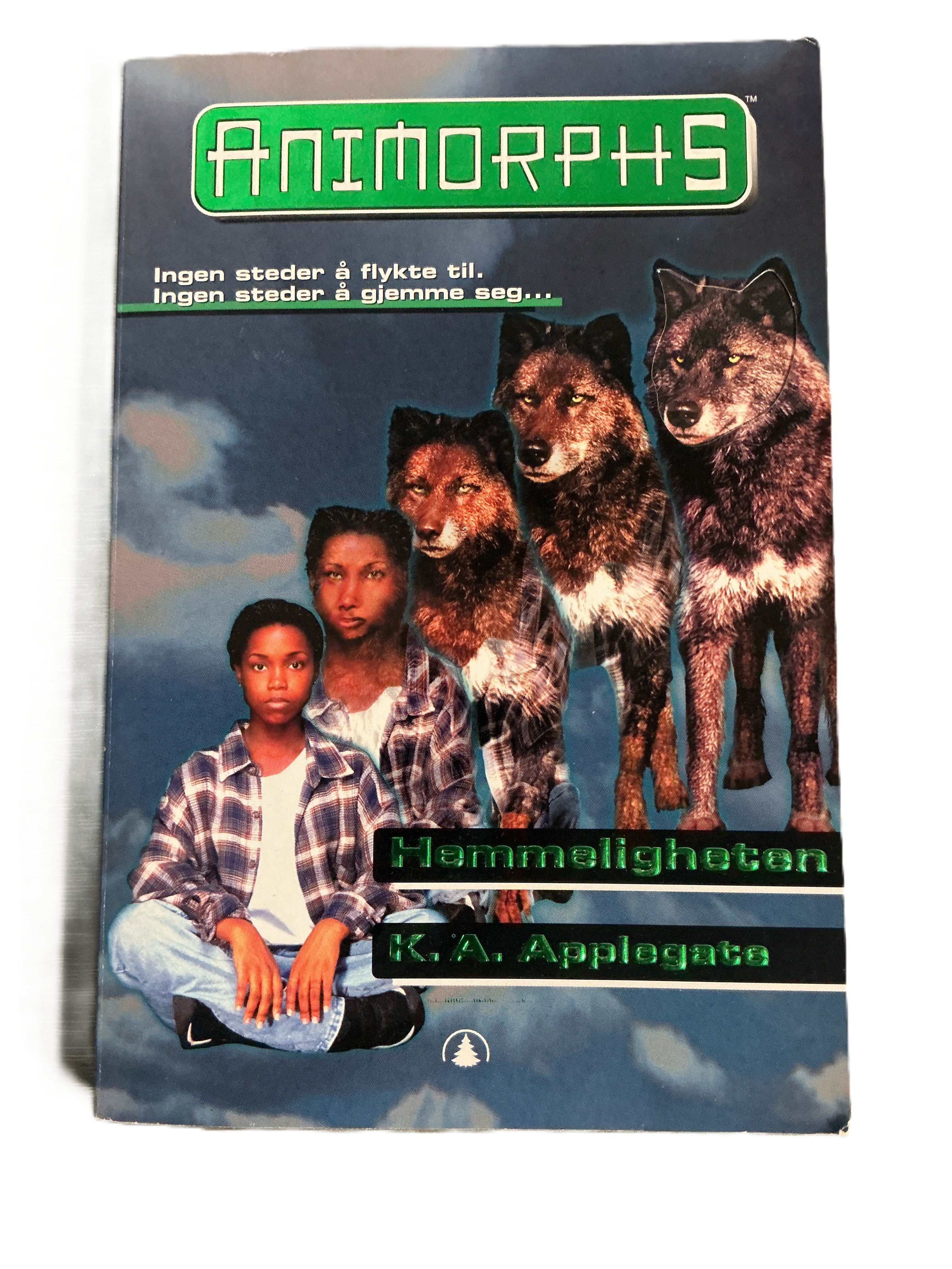 K. A. Applegate. 2001. Animorphs: Hemmeligheten. Bok.