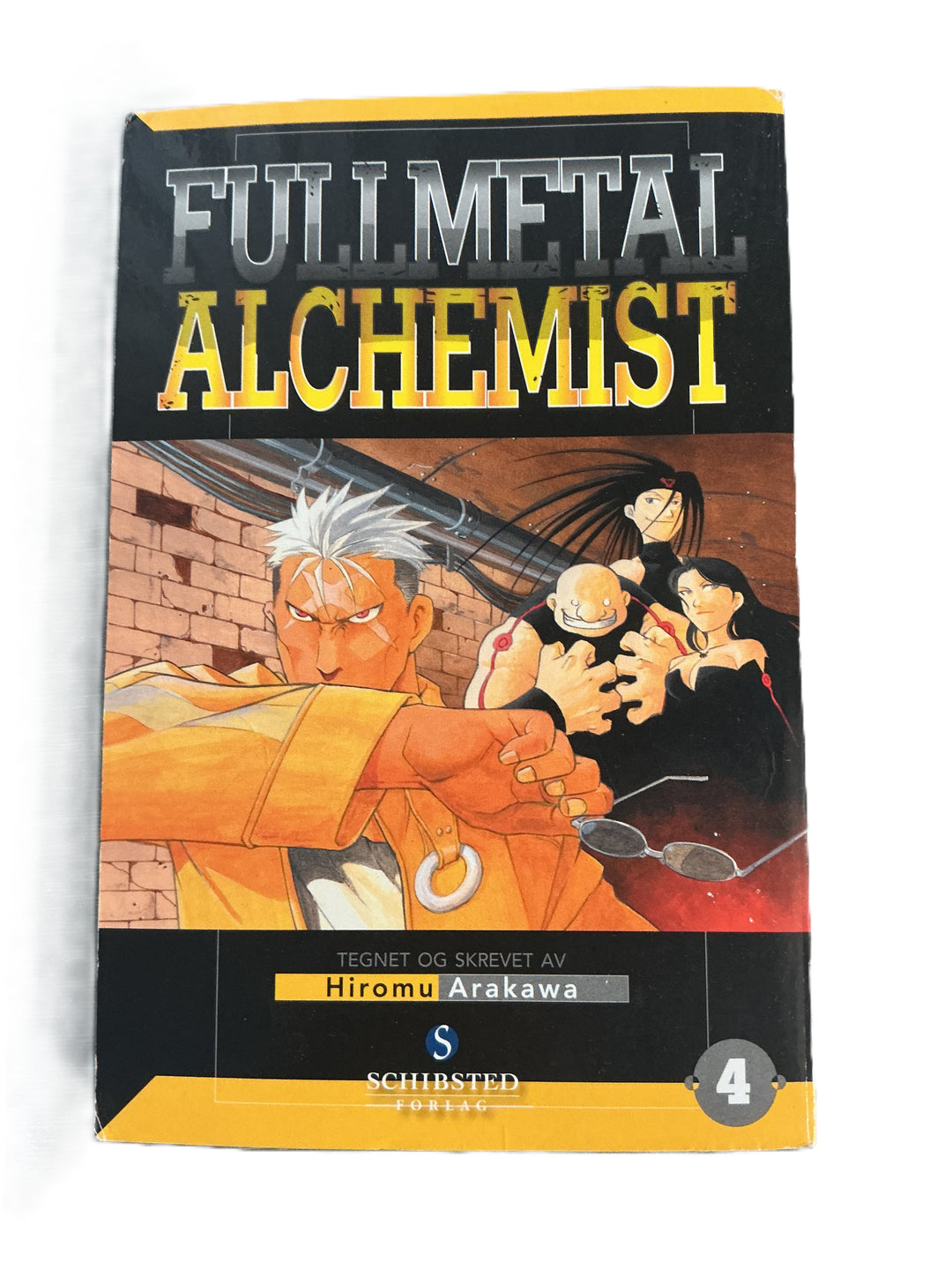 Hiromu Arakawa. 2006. Fullmetal Alchemist 4. Bok.