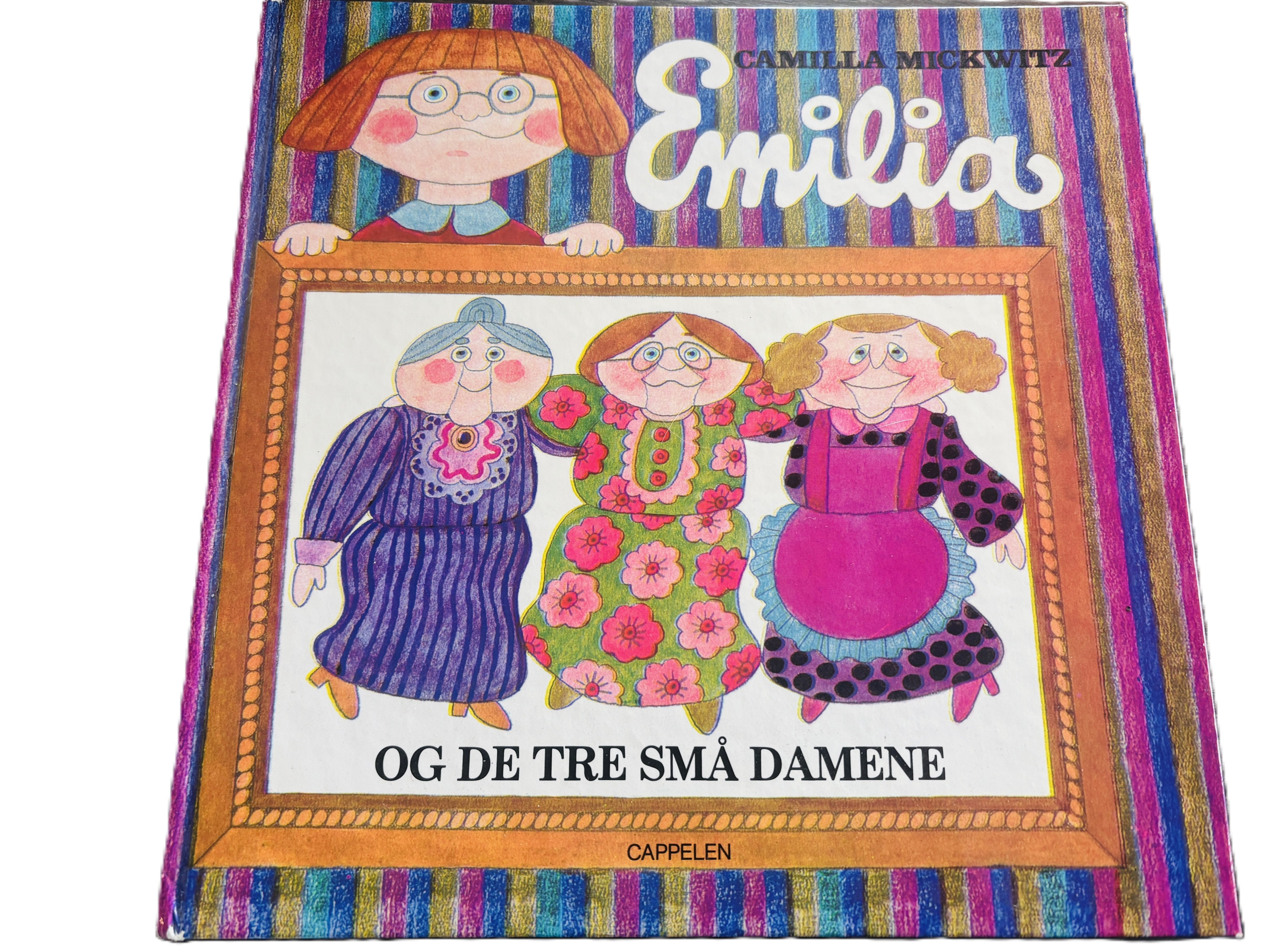 Camilla Mickwitz. 1980. Emilia og de tre små damene. Bok.