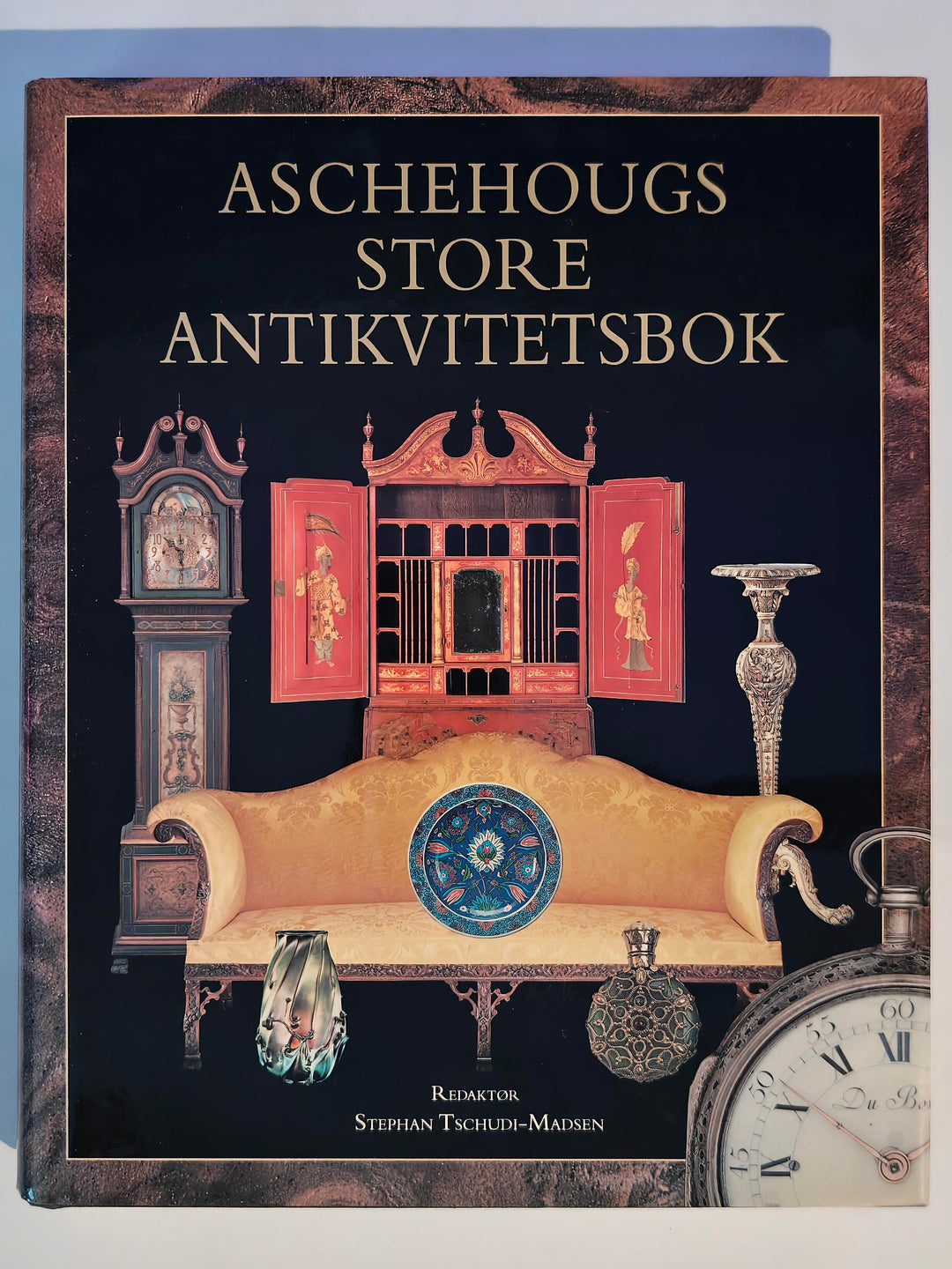 Stephan Tschudi-Madsen (red). 1991. Aschehougs store antikvitetsbok. Bok.