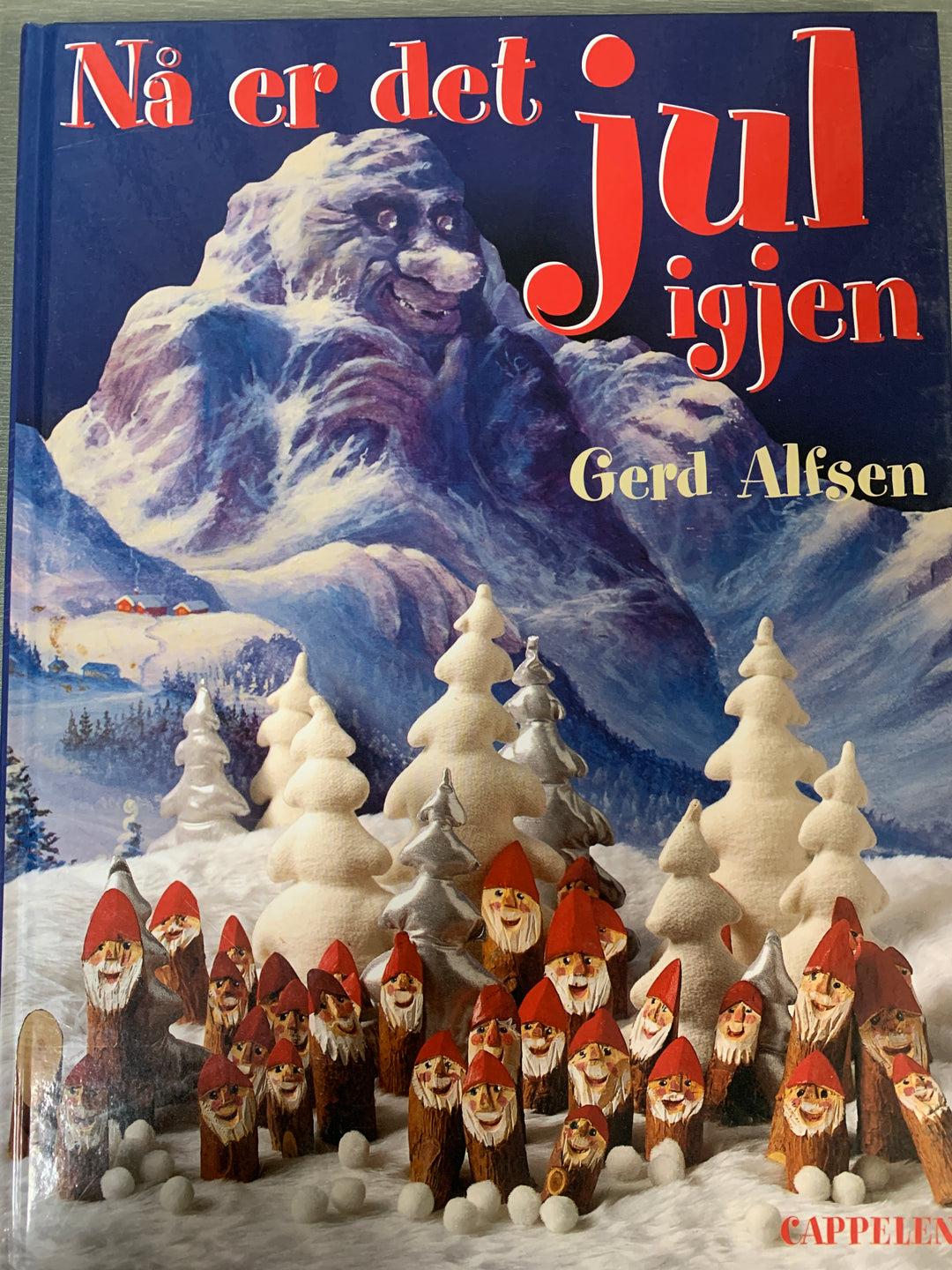 Gerd Alfsen. Nå er det jul igjen. Bok.