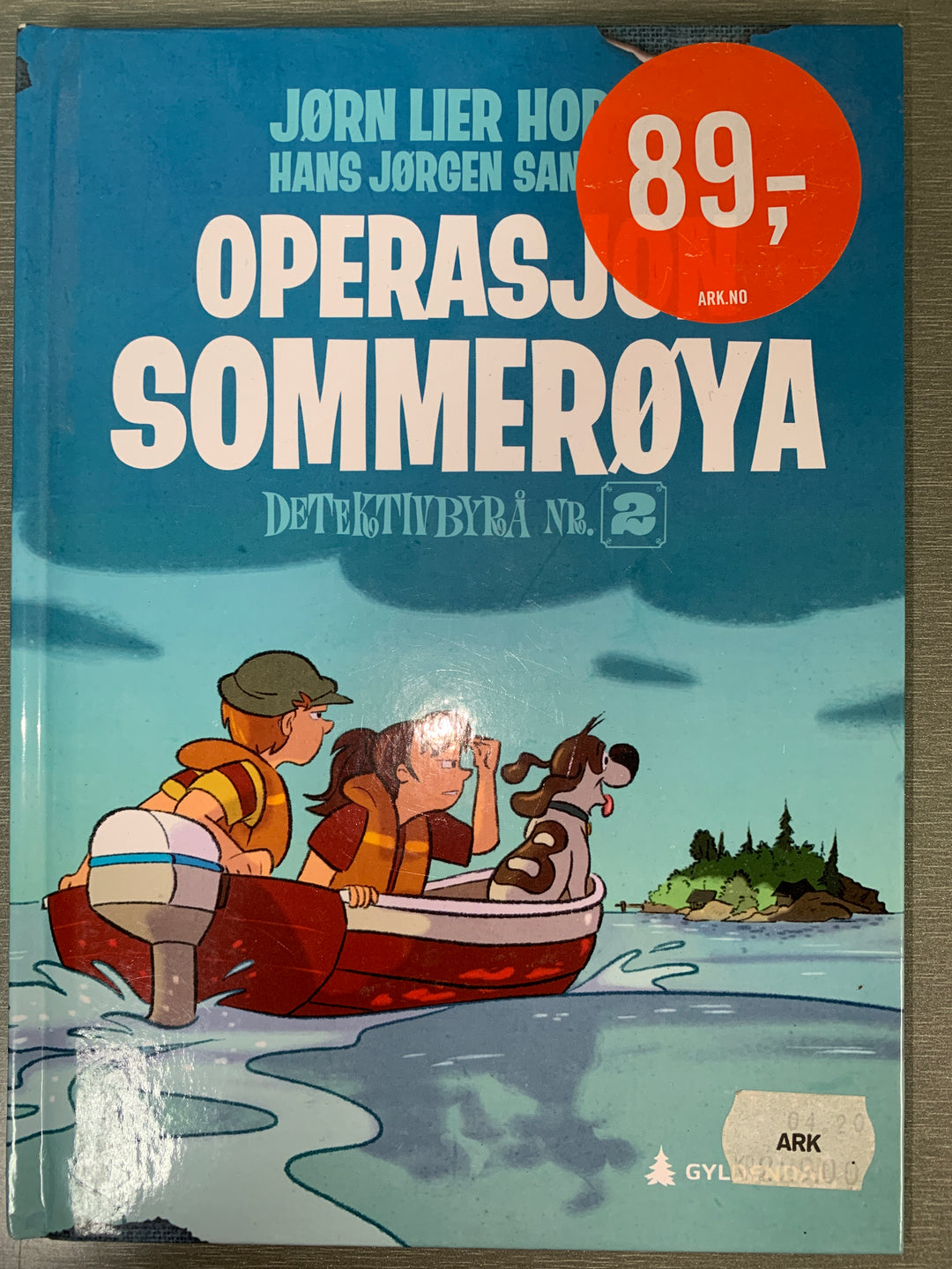 Jørn Lier Horst og Hans Jørgen Sandnes. 2013. Operasjon Sommerøya. Bok.