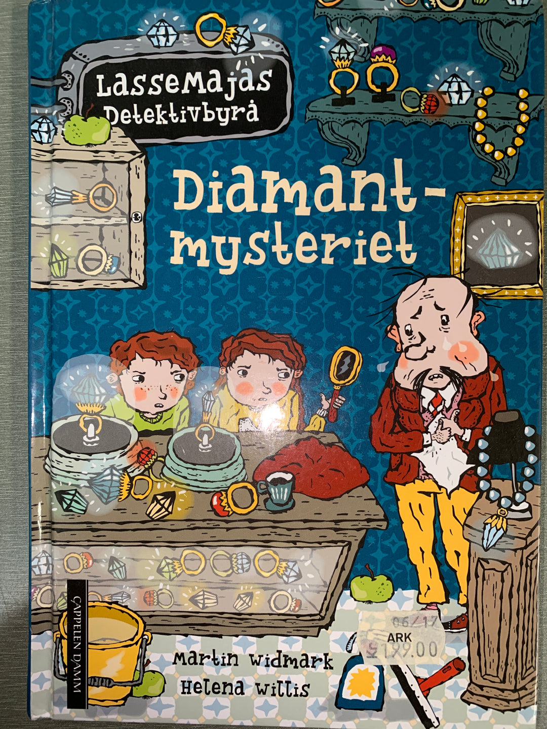 Martin Widmark. 2016. Diamantmysteriet. Bok.