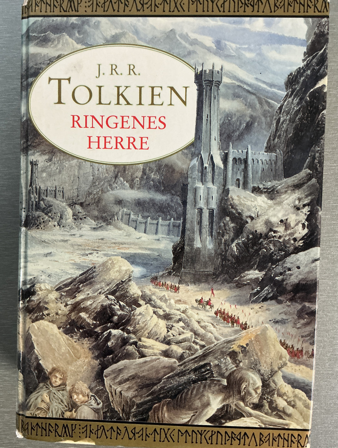 J.R.R. Tolkien. 1992. Ringenes Herre – Jubileumsutgave. Bok.