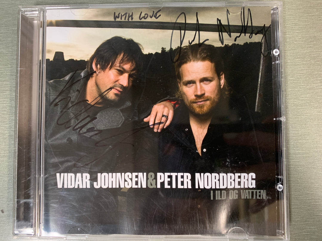 Vidar Johnsen & Peter Nordberg – I ild og vatten (2009). CD. Signert!