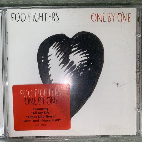 Foo Fighters – One By One. 2002. CD.