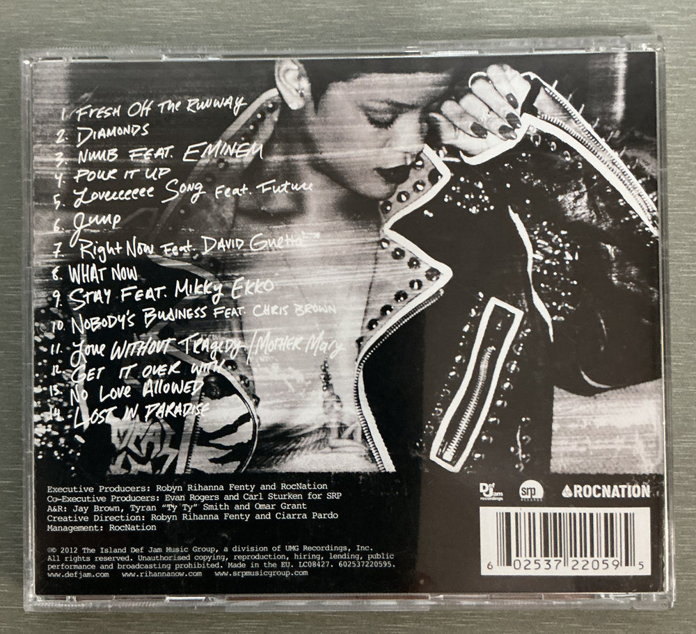 Rihanna – Unapologetic. 2012. CD.