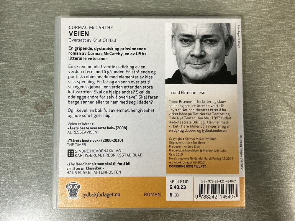 Cormac McCarthy. Veien. 2006. Lydbok på CD.