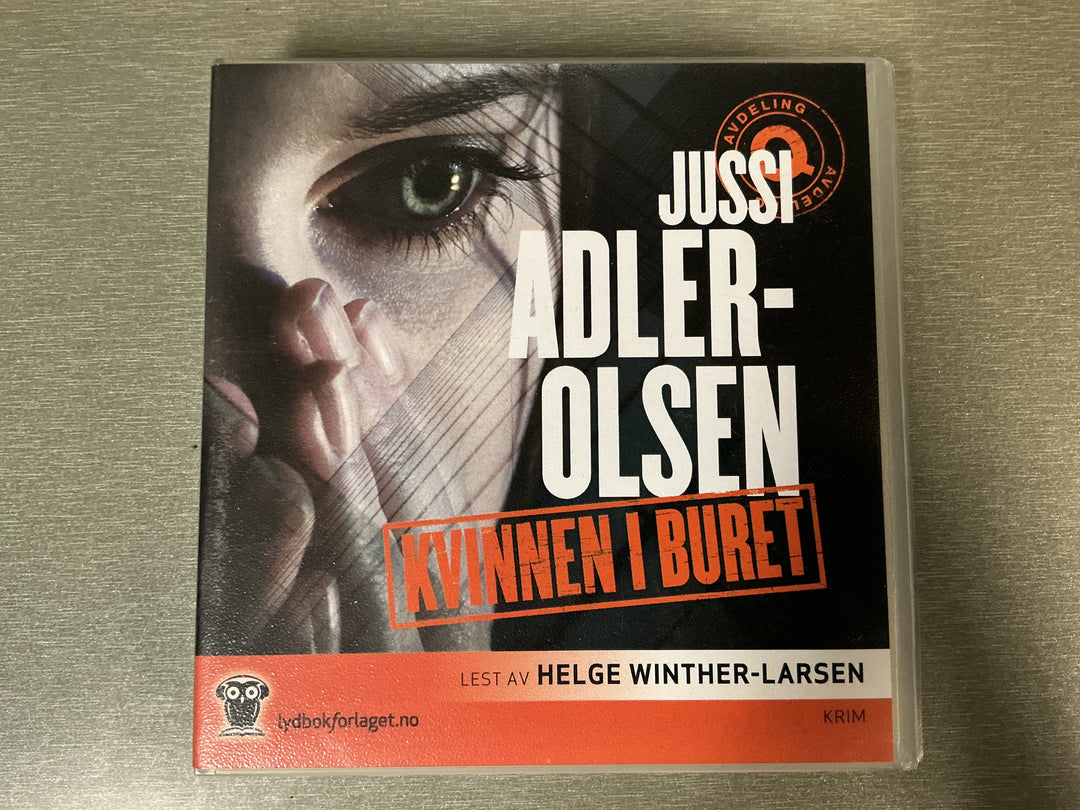 Jussi Adler-Olsen. Kvinnen i buret. 2007. Lydbok på CD.