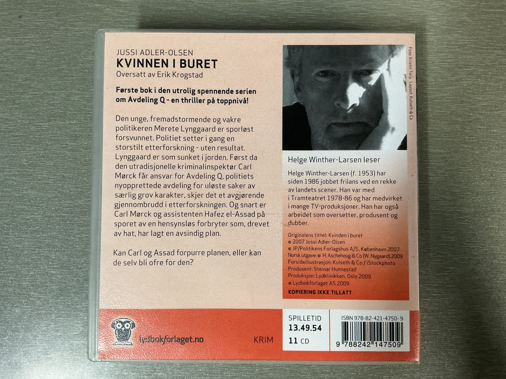Jussi Adler-Olsen. Kvinnen i buret. 2007. Lydbok på CD.