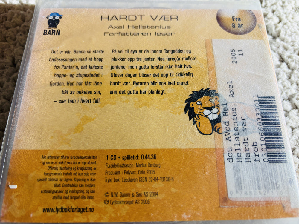 Axel Hellstenius, 2002, Hardt vær. Lydbok på CD (fra bibliotek, pene disker).