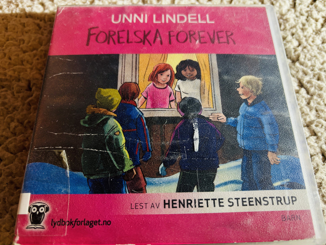 Unni Lindell, 2011, Forelska forever. Lydbok på CD (fra bibliotek, pene disker).