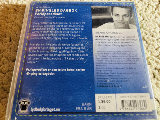 Jeff Kinney. 2009. En pingles dagbok: Ferieparadiset. Lydbok på CD (fra bibliotek, pene disker).