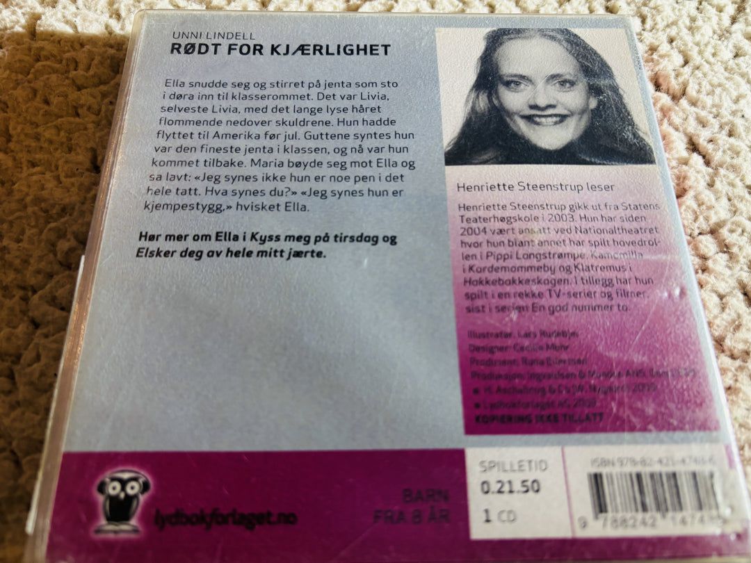 Rødt for kjærlighet, Unni Lindell (2005). Lydbok på CD (fra bibliotek, pene disker).