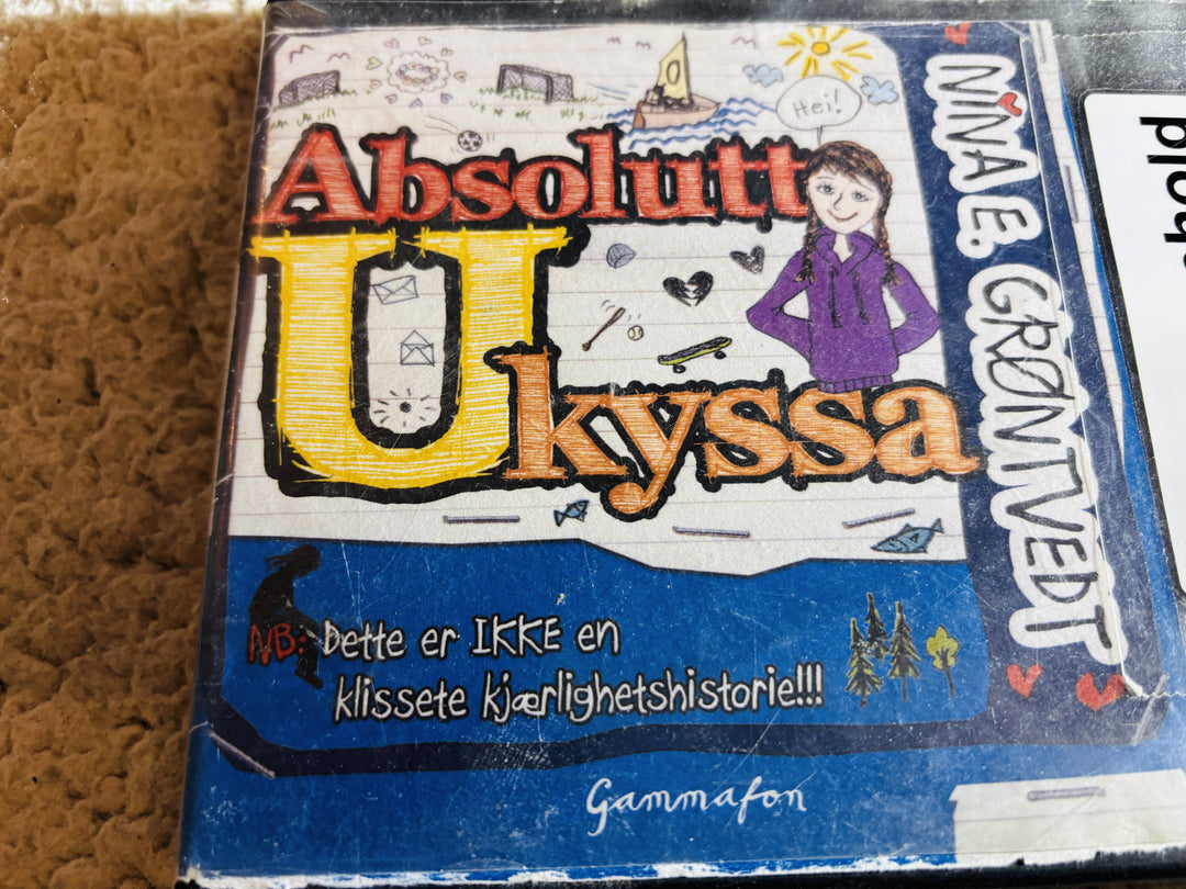 Nina E. Grøntvedt. 2011. Absolutt Ukyssa. Lydbok på CD (fra bibliotek, pene disker).