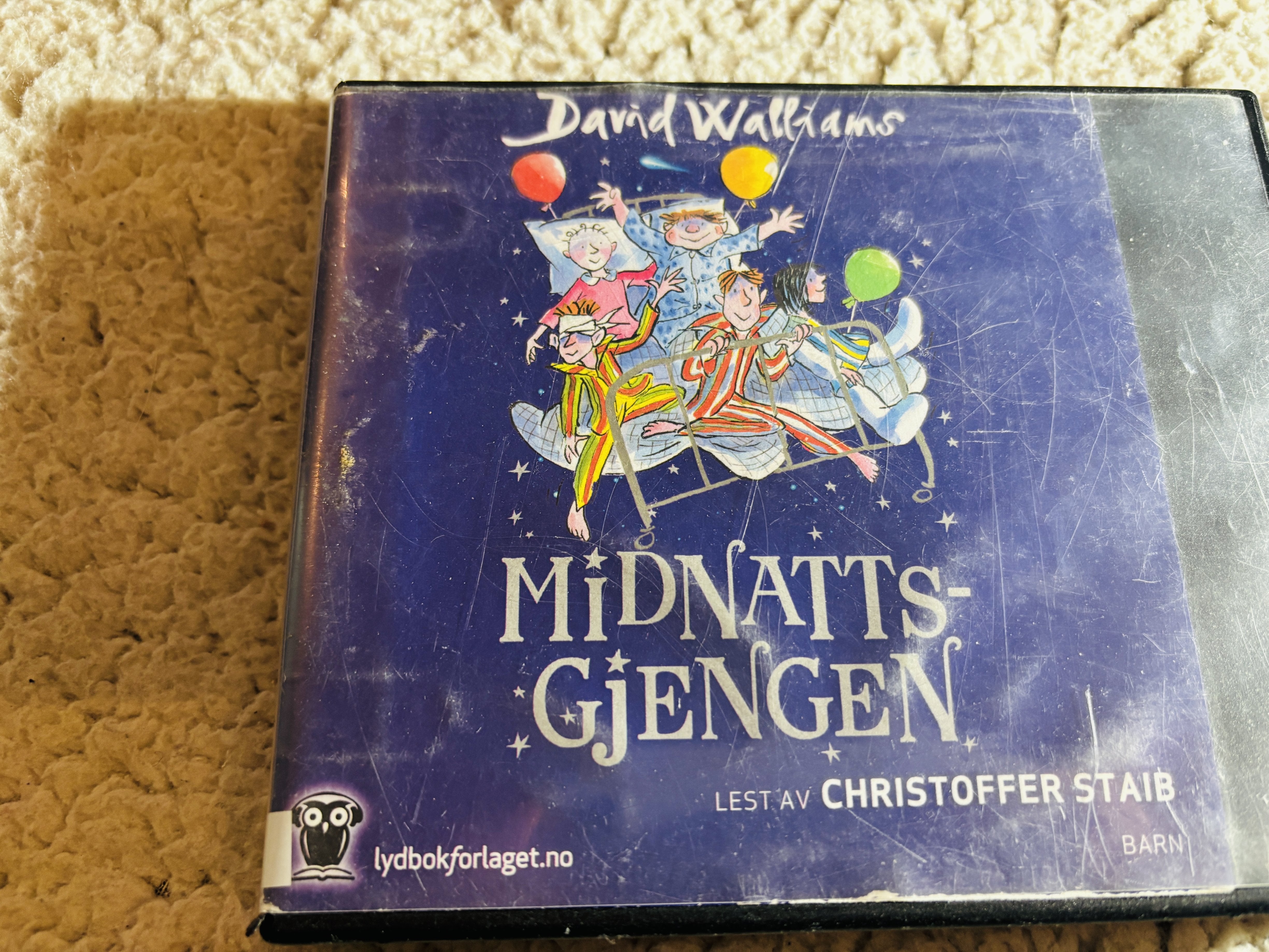 David Walliams. 2014. Midnattsgjengen. Lydbok på CD (fra bibliotek, pene disker).