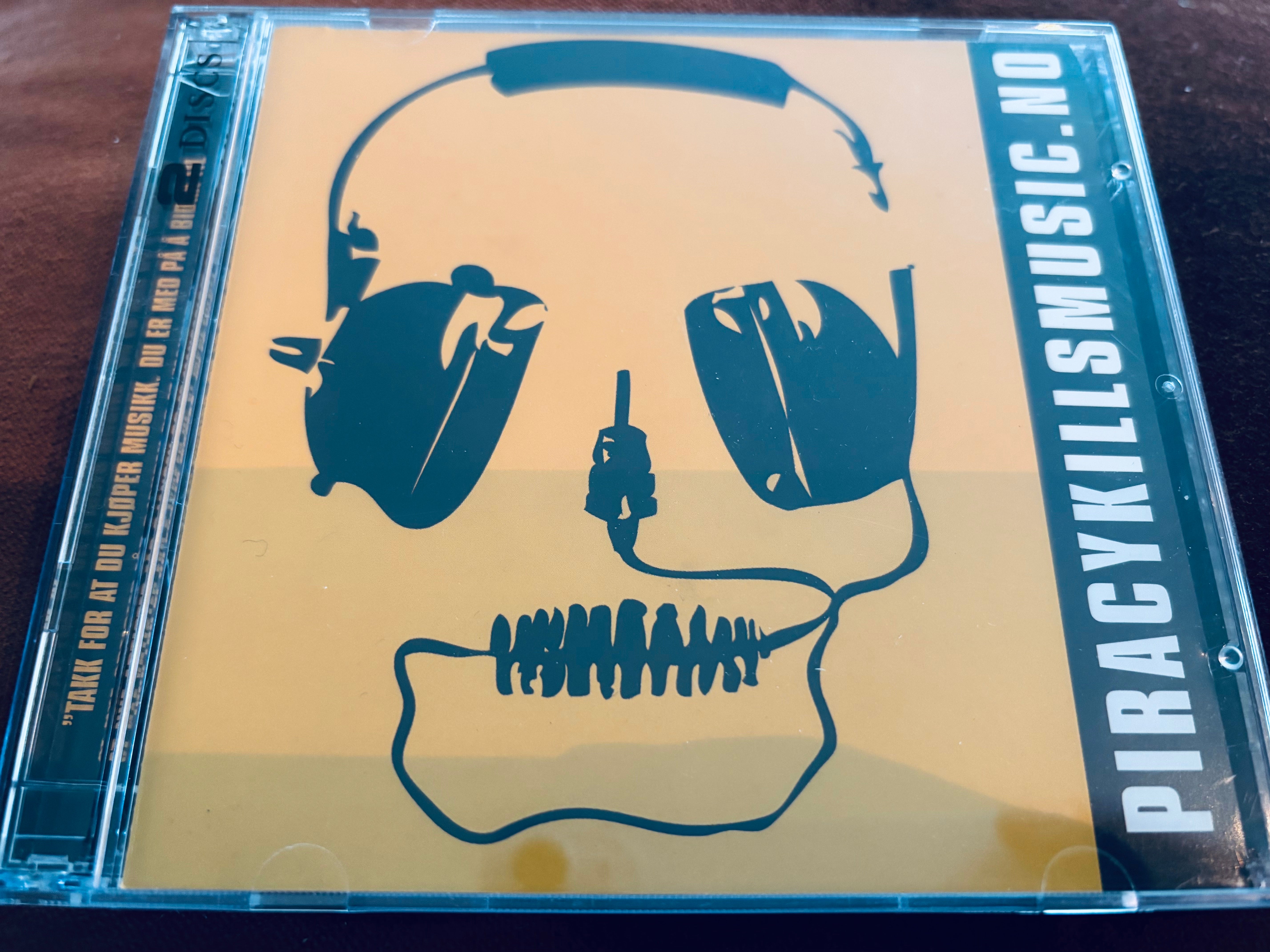 Piracy Kills Music. CD.