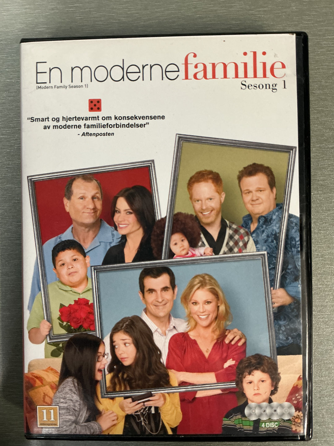 Modern Family: Sesong 1. 2009. DVD.