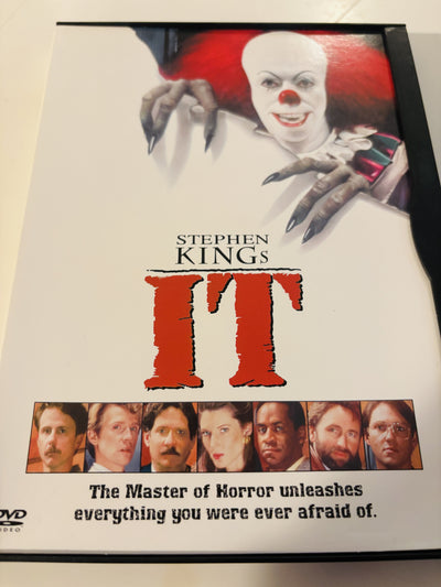 Stephen King's IT (1990). DVD snapcase.
