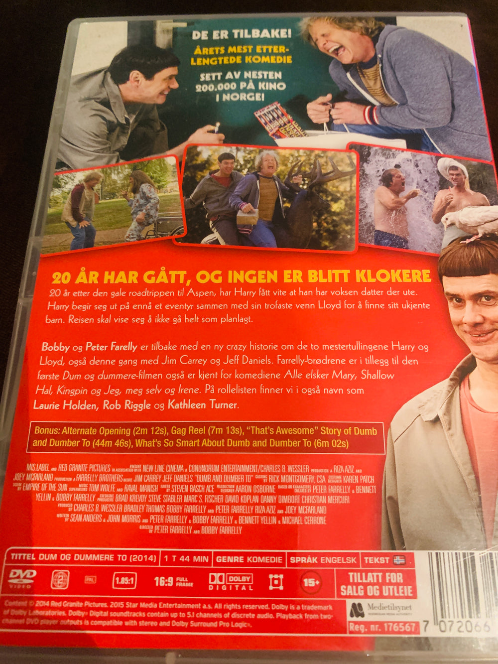 Dum og dummere to (2014). DVD.