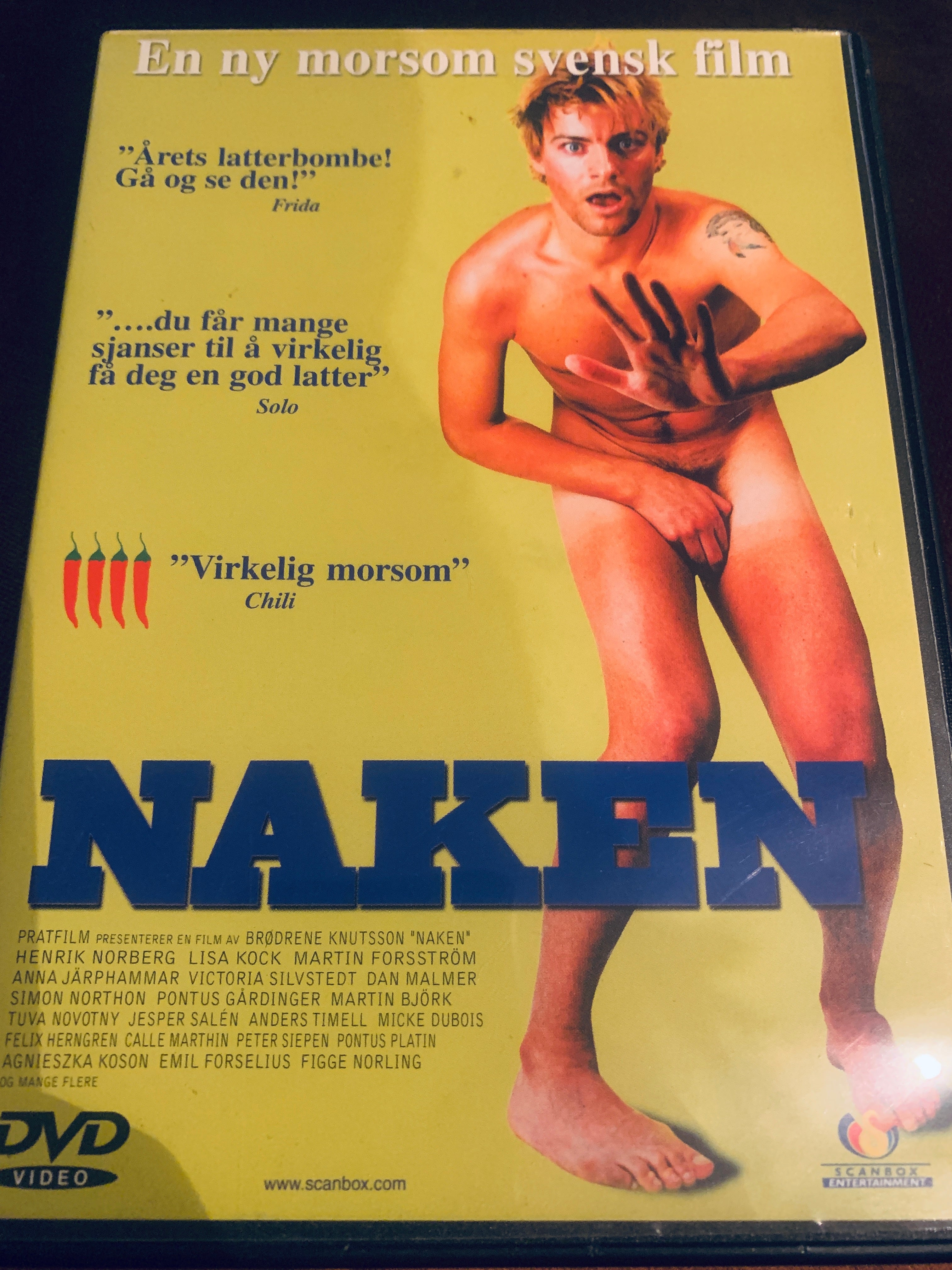 Naken (2000). DVD.