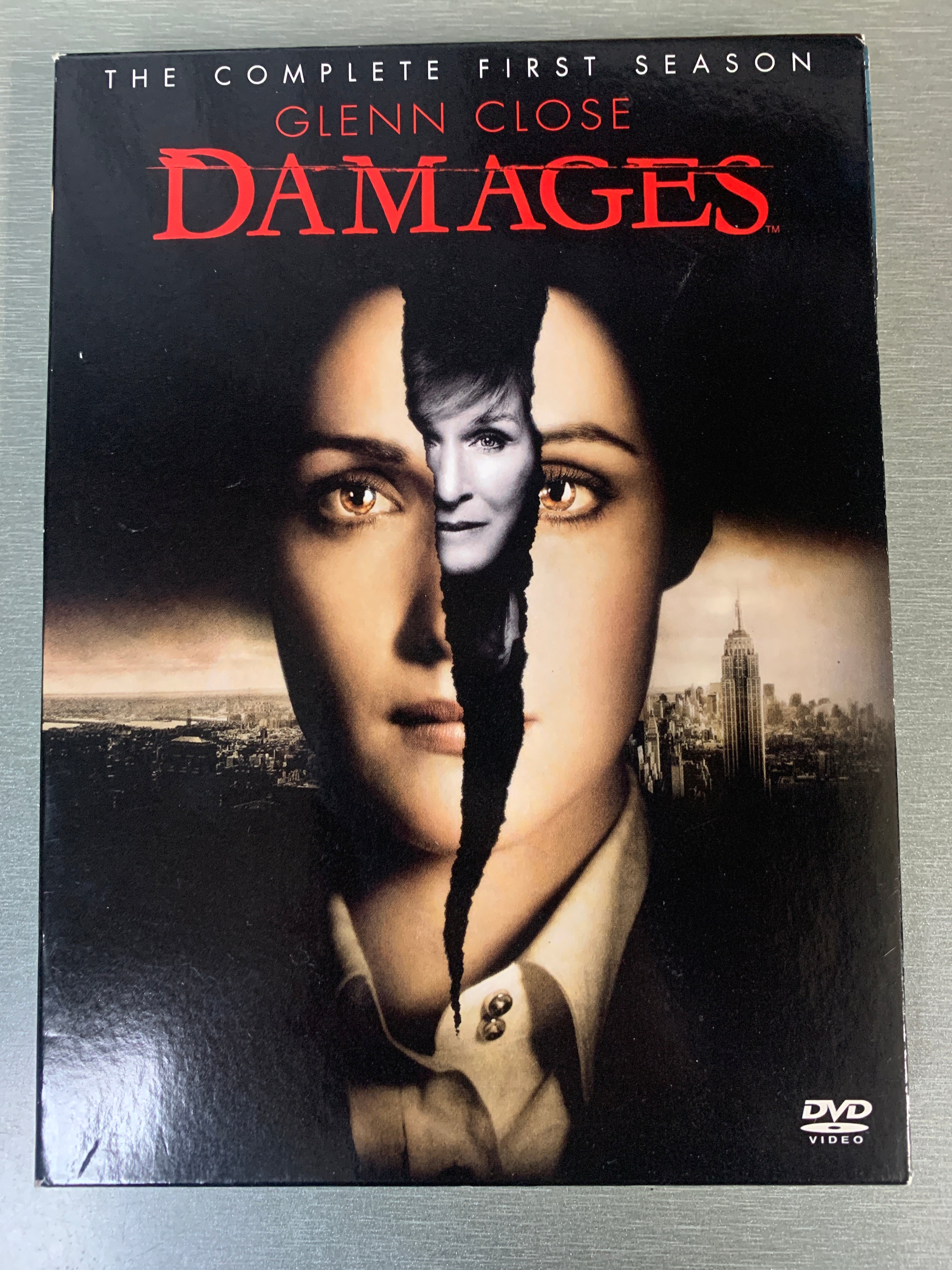 Damages: The Complete First Season. DVD Box.