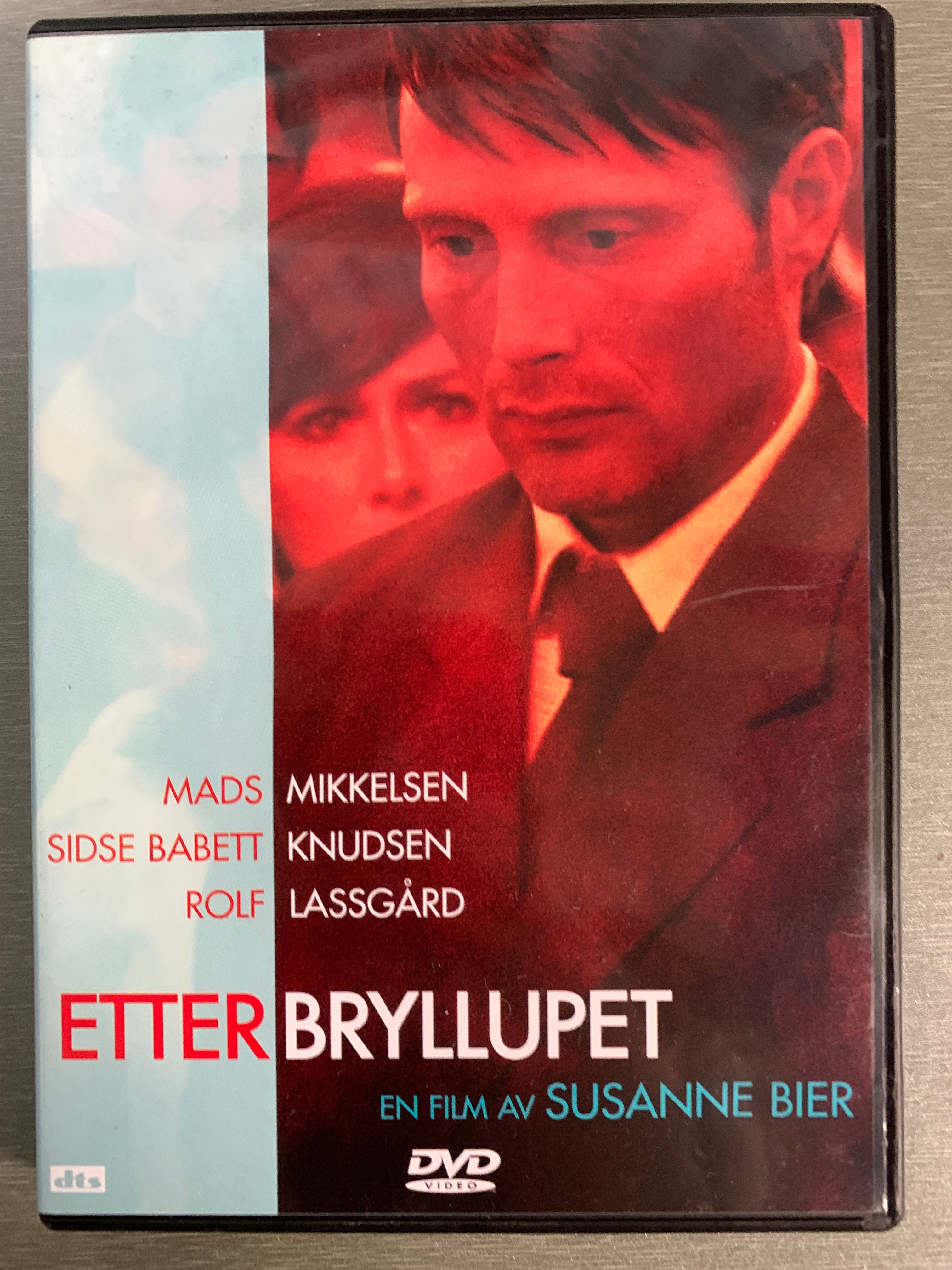 Etter bryllupet. 2006. DVD.