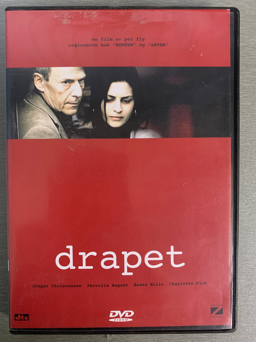 Drapet. 2005. DVD.