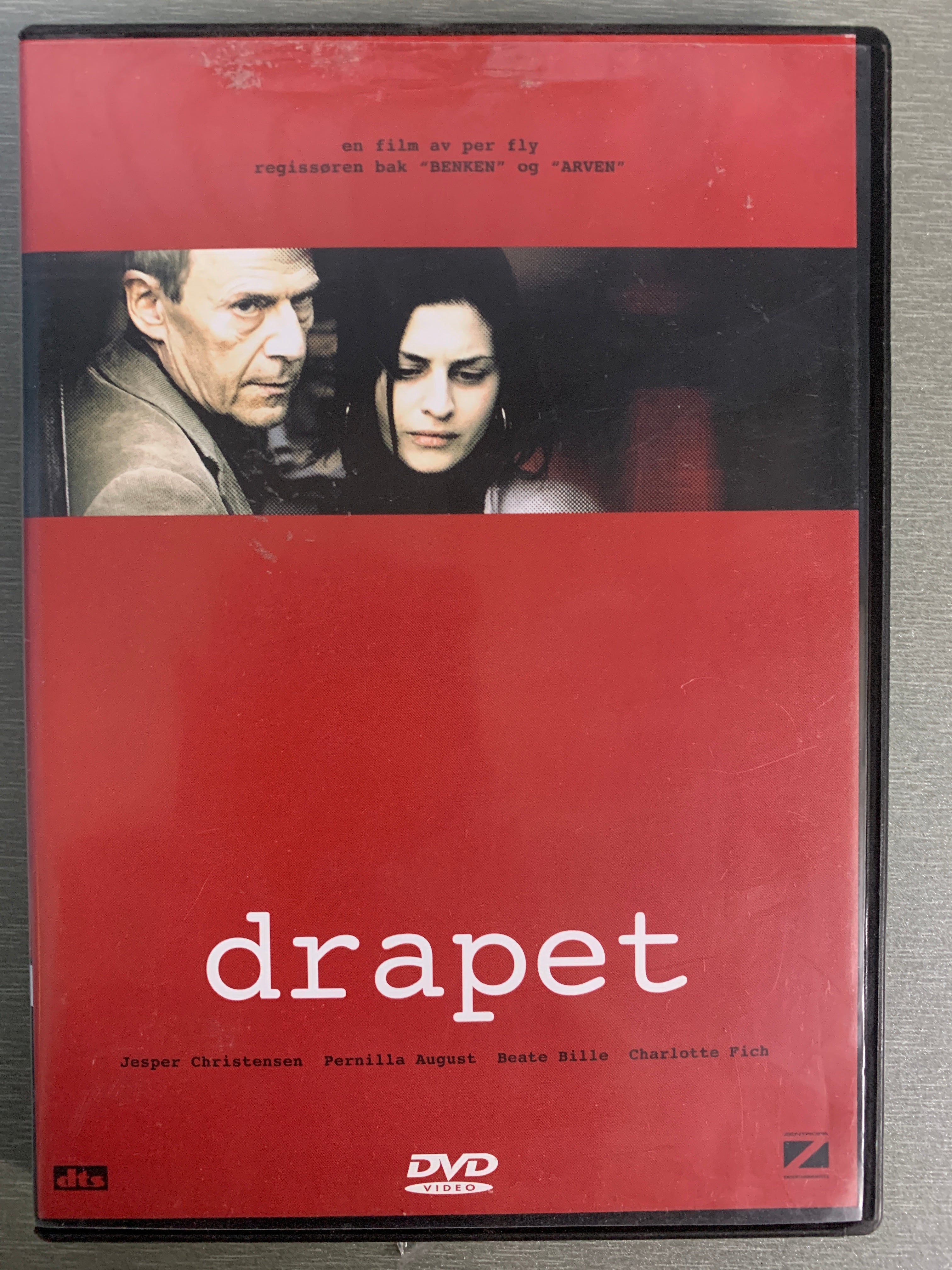 Drapet. 2005. DVD.