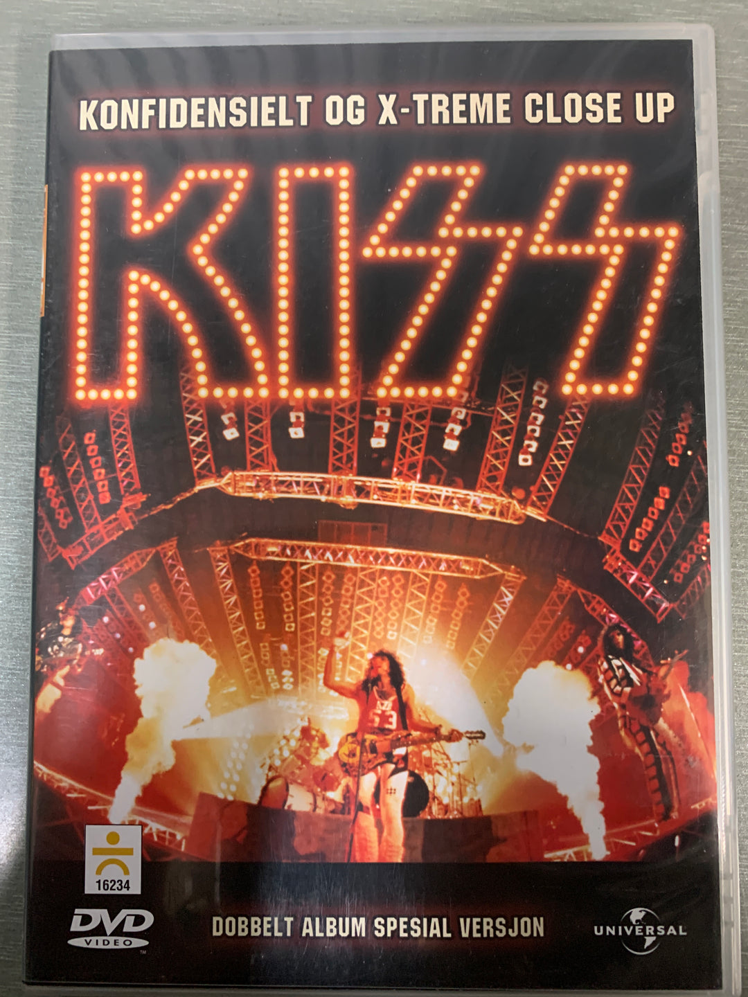 Kiss: Konfidensielt og X-treme Close Up. DVD.