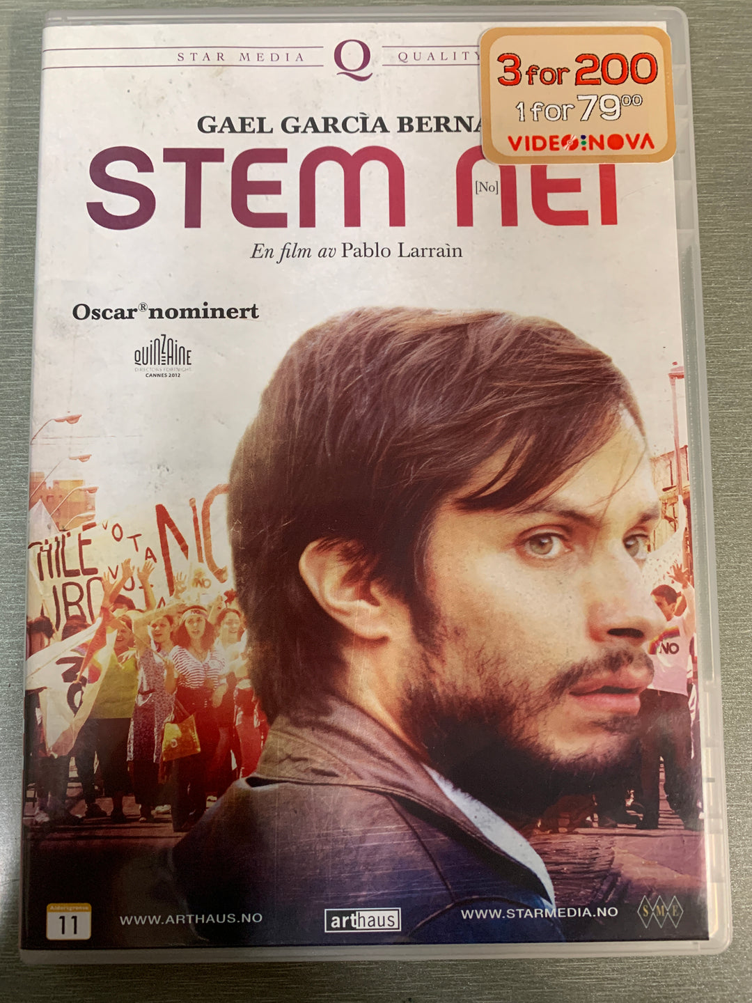 Stem Nei (No). 2012. DVD.