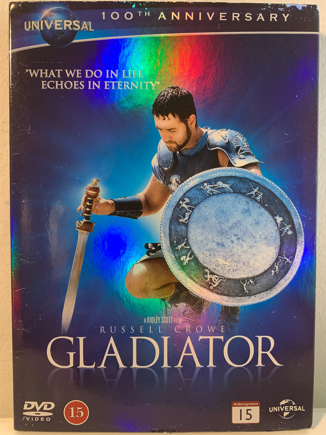 Gladiator. 2000. DVD.