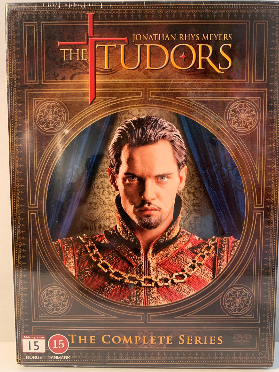 The Tudors: The Complete Series. 2007–2010. DVD.