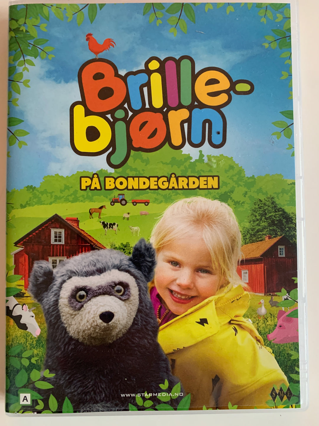 Brillebjørn på bondegården. DVD.