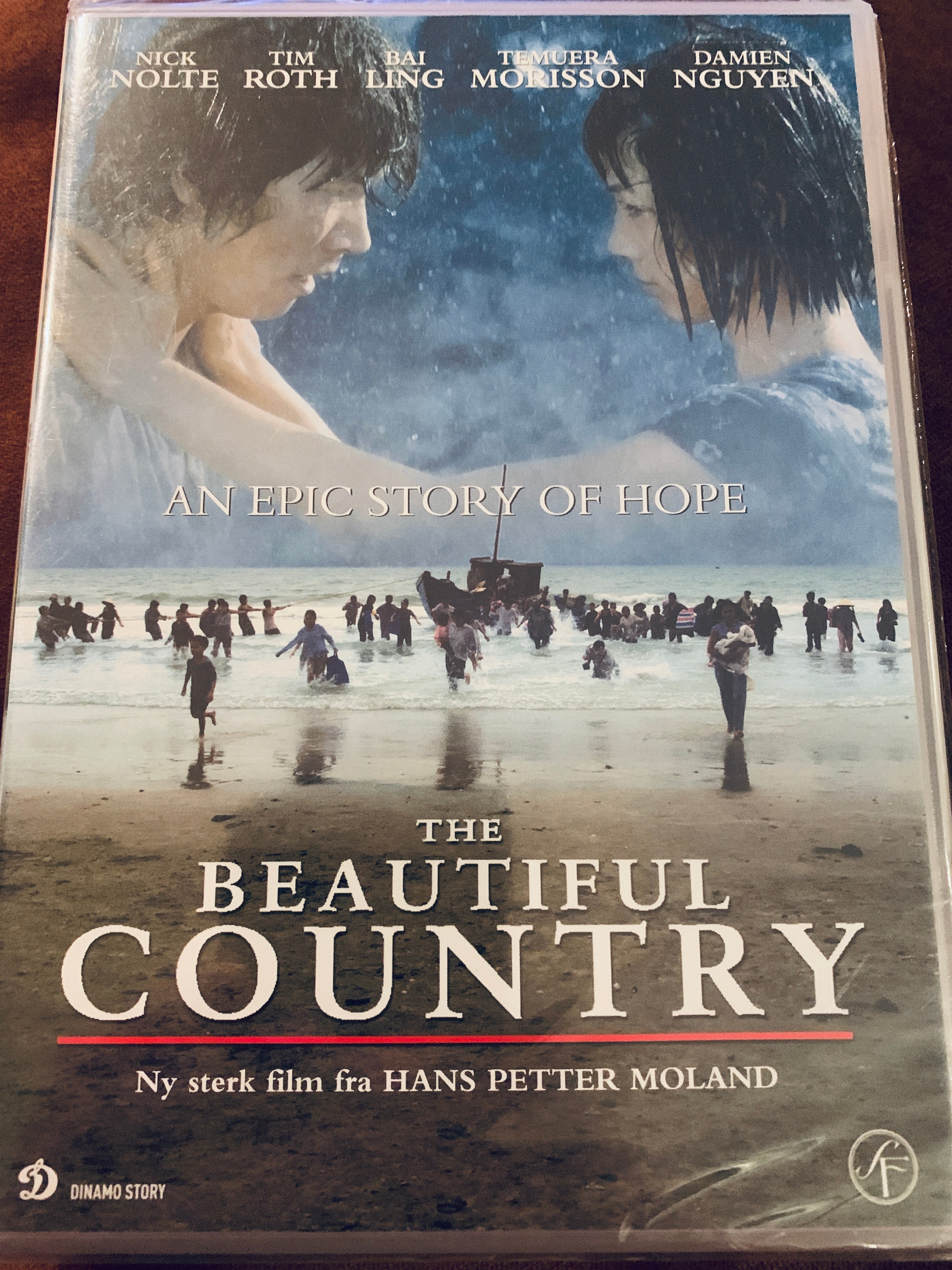 The Beautiful Country. DVD. Ny i plast!