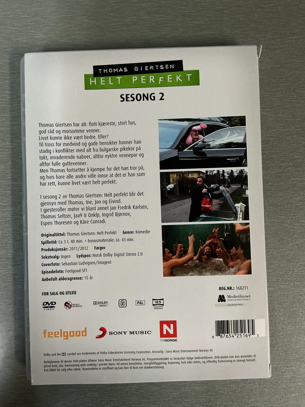 Helt perfekt – Sesong 2. 2008. DVD samleboks.