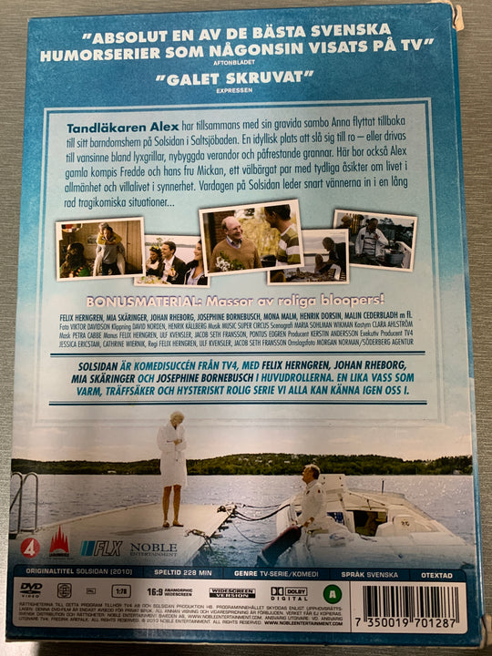 Solsidan – Hela säsong 1. 2010. DVD samleboks.