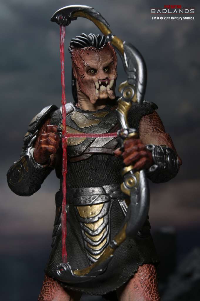 PREDATOR BADLANDS - Dek "Training Armor" - Ultimate Figure 17cm