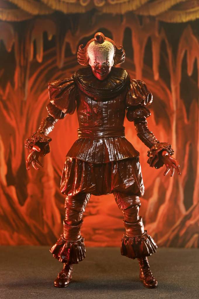 WELCOME TO DERRY - Blood Pennywise - Ultimate Figure 17cm